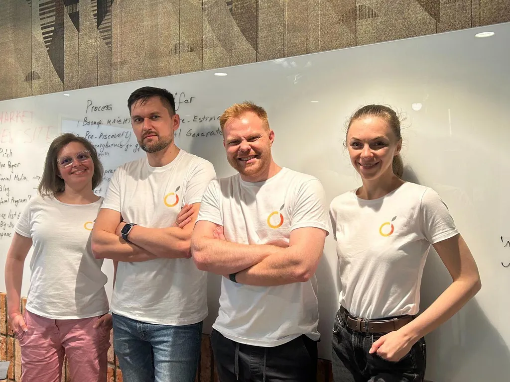 Zespół Appricotsoft przy pracy nad projektem